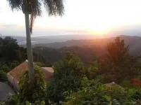 Ocho Rios Golden View Hotels in Spanish Town