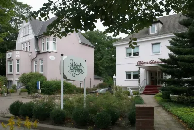 Hotel Schmidt Hotels in der Nähe von Fink II U-Boot-Bunker