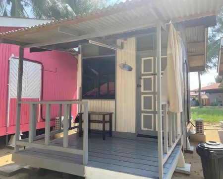 Global Star Chalet Hotels in Tanjung Kling