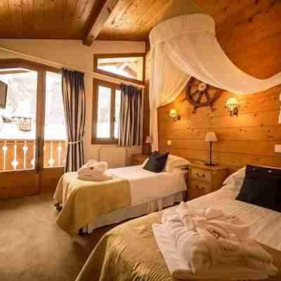 Au Coin du Feu Rooms
