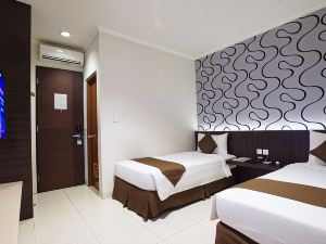 Hotel 88 Embong Kenongo by WH