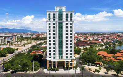 Royal Quang Binh Hotel Ξενοδοχεία κοντά στο αξιοθέατο Hải đăng Nhật Lệ