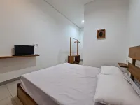 Graha Martadinata Syariah Mitra RedDoorz Hôtels à : Indihiang