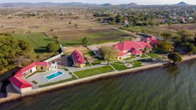 Sandmark Hotel Serengeti