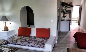 Solimar Inn Suites
