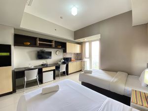 Cozy Studio Room at Skyland City Jatinangor Apartment