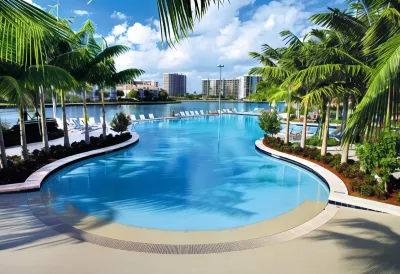 DoubleTree Resort by Hilton Hollywood Beach Hotels near West Lake Trail