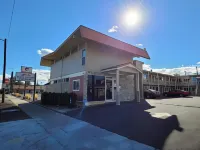 Holiday Lodge Yakima Hotels in Yakima