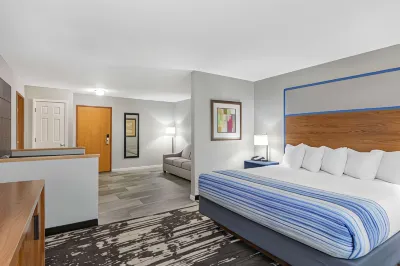 AmericInn by Wyndham Pella Hotels in Pella