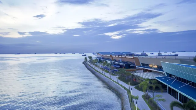 Batam Marriott Hotel Harbour Bay Featured Photos