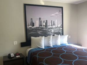 Super 8 by Wyndham Spring/North Houston