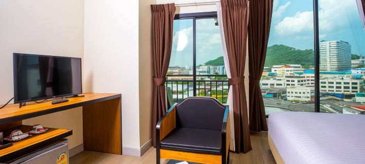 Triple B Boutique Residence Hotels in Si Racha
