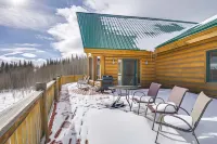 Spacious Fairplay Log Home w/ Patio & Fire Pit! Hotel di Park County