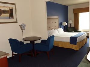 Holiday Inn Express & Suites New Buffalo, MI