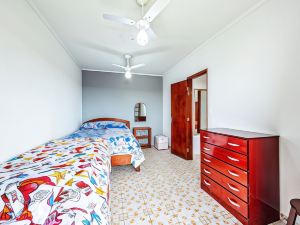 Agradável apartamento no Caiçara