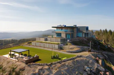 Belleza by AvantStay Hilltop Mansion w Pool Panoramic Views Ultra Modern Interior