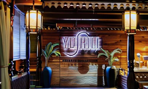 Yushili Hotel & Restaurant