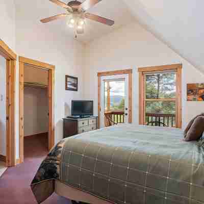 Solitude Eagle #6 - Estes Park Condo Rooms