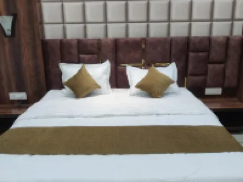 Hotel Praj Paradise Hotels in Ganjam