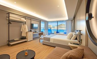 Yacht Premium Hotel