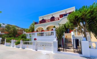 Aspalathos Suites