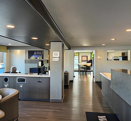 Super 8 by Wyndham Lethbridge