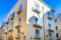 Zibibbo Suites & Rooms - Aparthotel in Centro Storico a Trapani Hotels near Absolute Beach