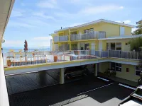 Sand Castle Motel