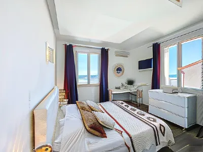 Hôtel les 3 Terrasses Các khách sạn ở Ghisonaccia