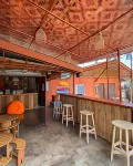 West Coast Beach House - bar