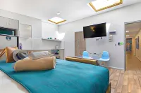 Urban Oasis Aparthotel