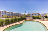 Capella Coach Inn - Pools