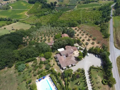 Antico Borgo Il Cardino Hotels in Casole d'Elsa