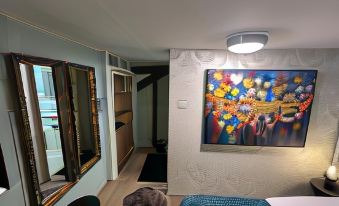 The Hole in the Wall