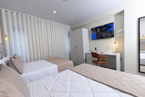 Hotel America