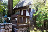 Saddleback Inn at Lake Arrowhead Hotels near Lake Arrowhead Branch Library