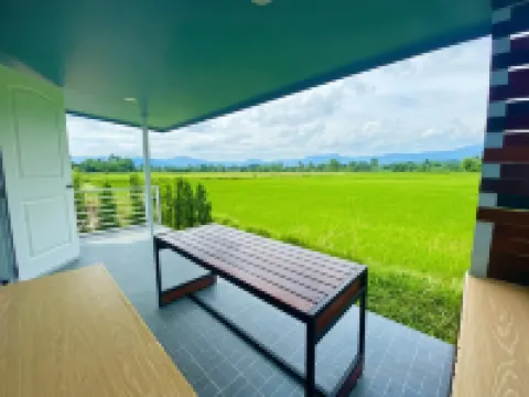 Phuingna Cafe and Resort