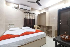 Hotel Vallabha Residensy