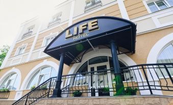 Life Hotel