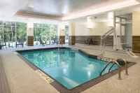 Fairfield Inn & Suites North Bay - Pools