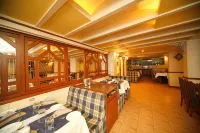 HOTEL SHREE PANCHRATNA