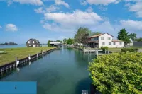 Spacious Home Off Lake St Clair On Harsens Island Hotel a Clay Township