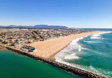 Beachfront -escape to California’s best kept secret Silverstrand Beach.