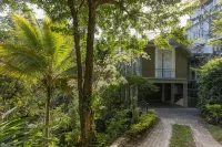 Greenwood Edge Kandy