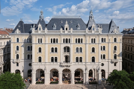 W Budapest Hotel di Budapest