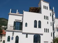 لا موريسكا فنادق في رافيلو