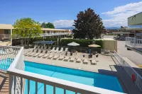 Siesta Suites - Rooftop Pools