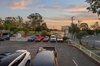 Golf Links Motel - Parkplatz