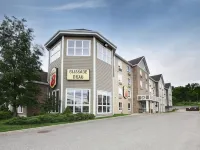 Super 8 by Wyndham Quebec City Hotels near Québec City Jean Lesage International Airport
