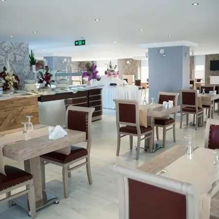 Neba Royal Hotel